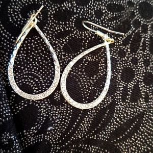 Oui silver earrings